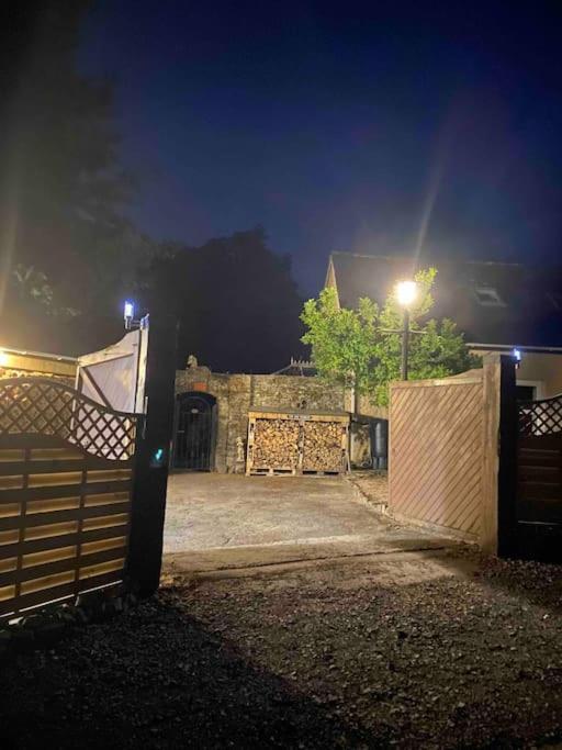 לאנדיילו Beautiful Renovated Former Coach House מראה חיצוני תמונה