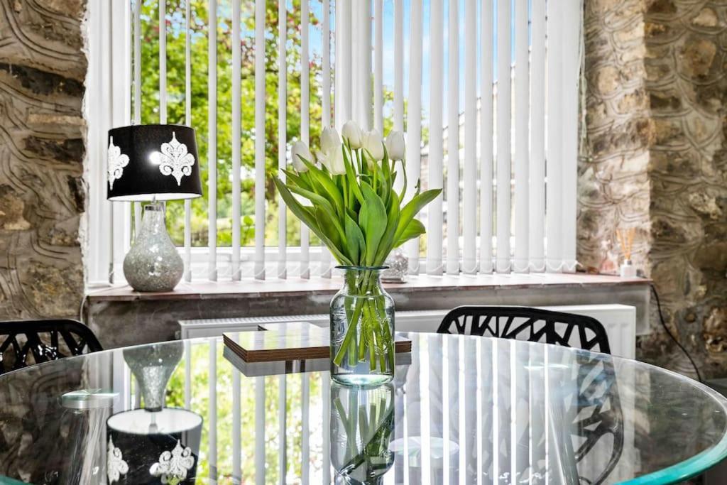 לאנדיילו Beautiful Renovated Former Coach House מראה חיצוני תמונה