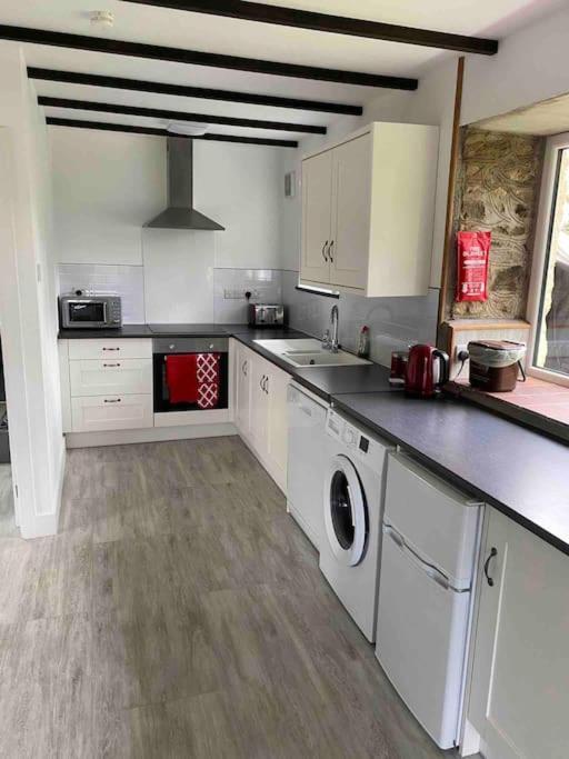 לאנדיילו Beautiful Renovated Former Coach House מראה חיצוני תמונה
